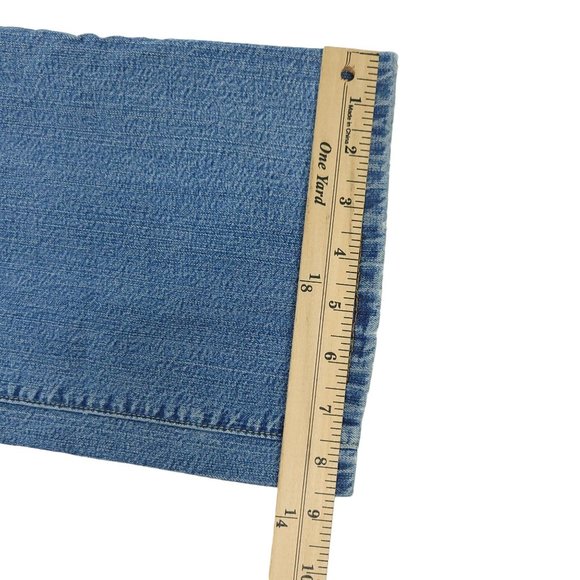 Levis 550 Relaxed Boot Cut Jeans Womens Size 16 M Light Wash Denim High Rise - Picture 6 of 13